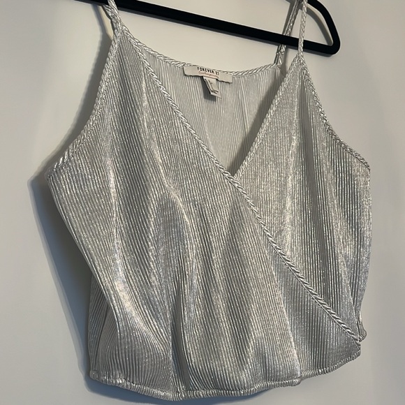 Metallic Cropped Tank - Picture 2 of 2